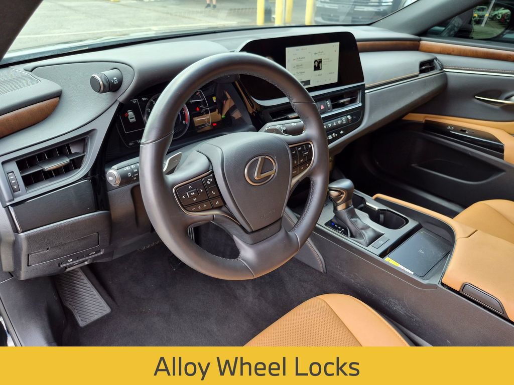 Used 2023 Lexus ES 350 w/ Premium Package FWD image 34