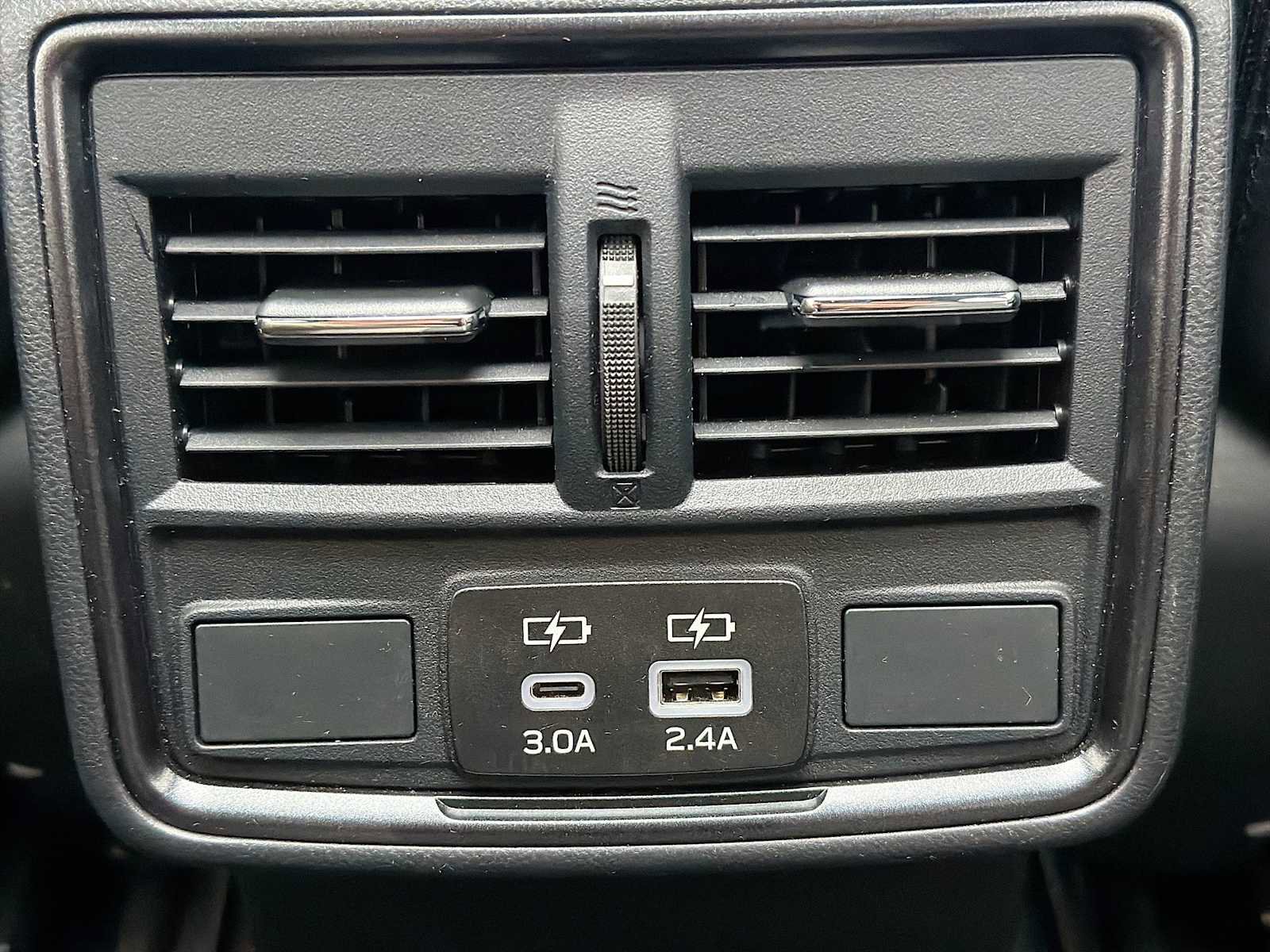 Used 2025 Subaru Forester Limited image 34