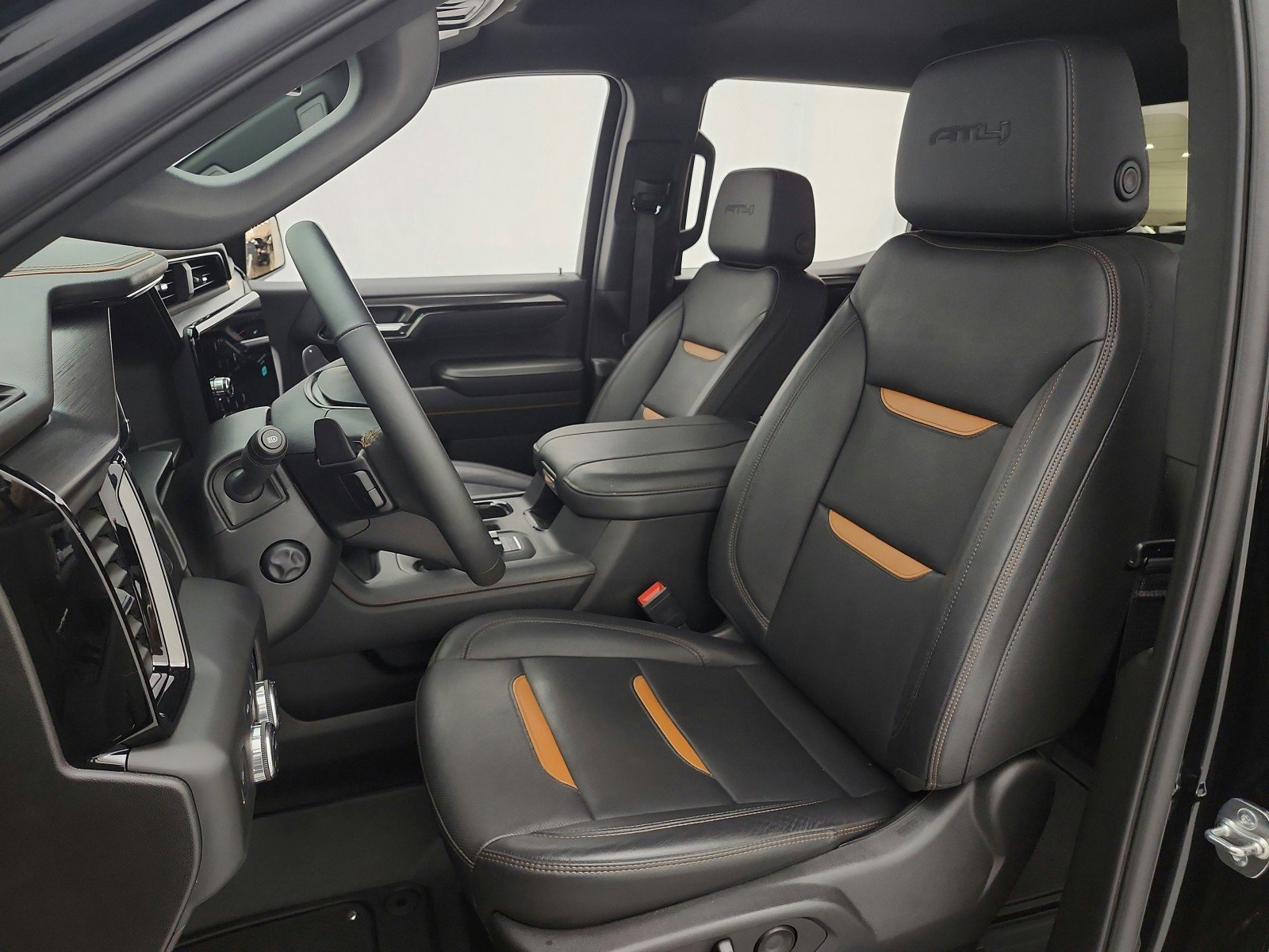 Used 2025 GMC Sierra 1500 AT4 image 10