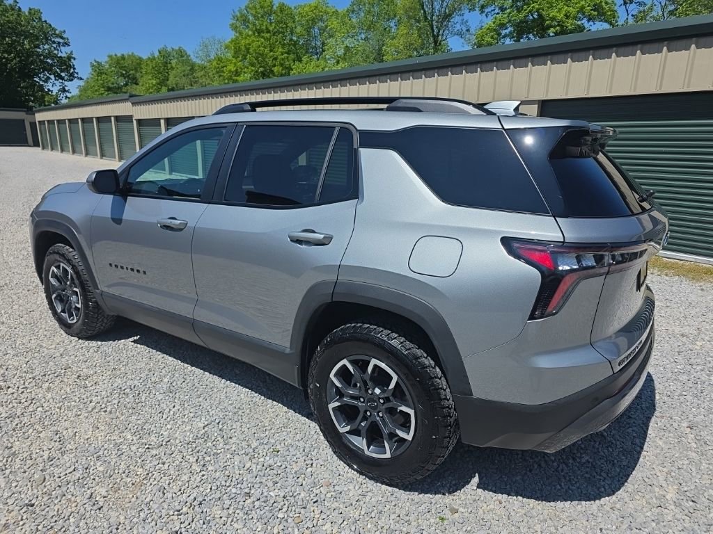 Used 2025 Chevrolet Equinox ACTIV w/ Convenience Package III AWD/4WD image 4