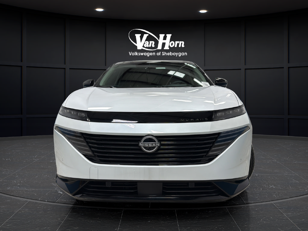 Used 2025 Nissan Murano Platinum w/ Cargo Package AWD/4WD image 2