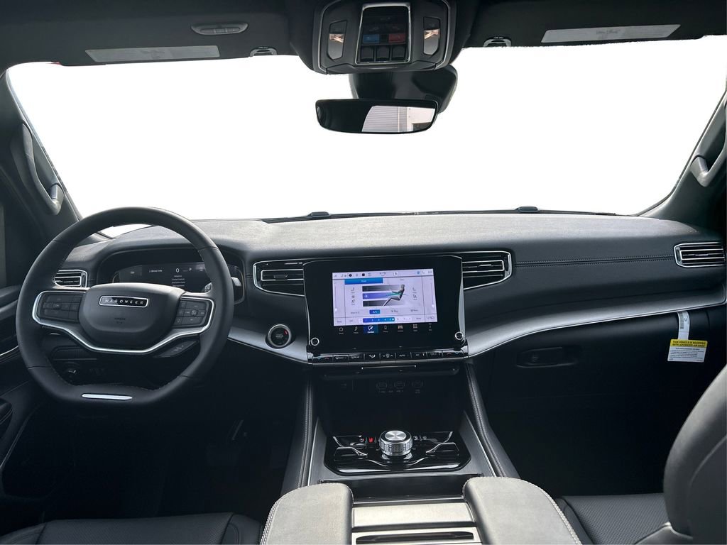 New 2025 Jeep Wagoneer Series III w/ Quick Order Package 25C Super image 31