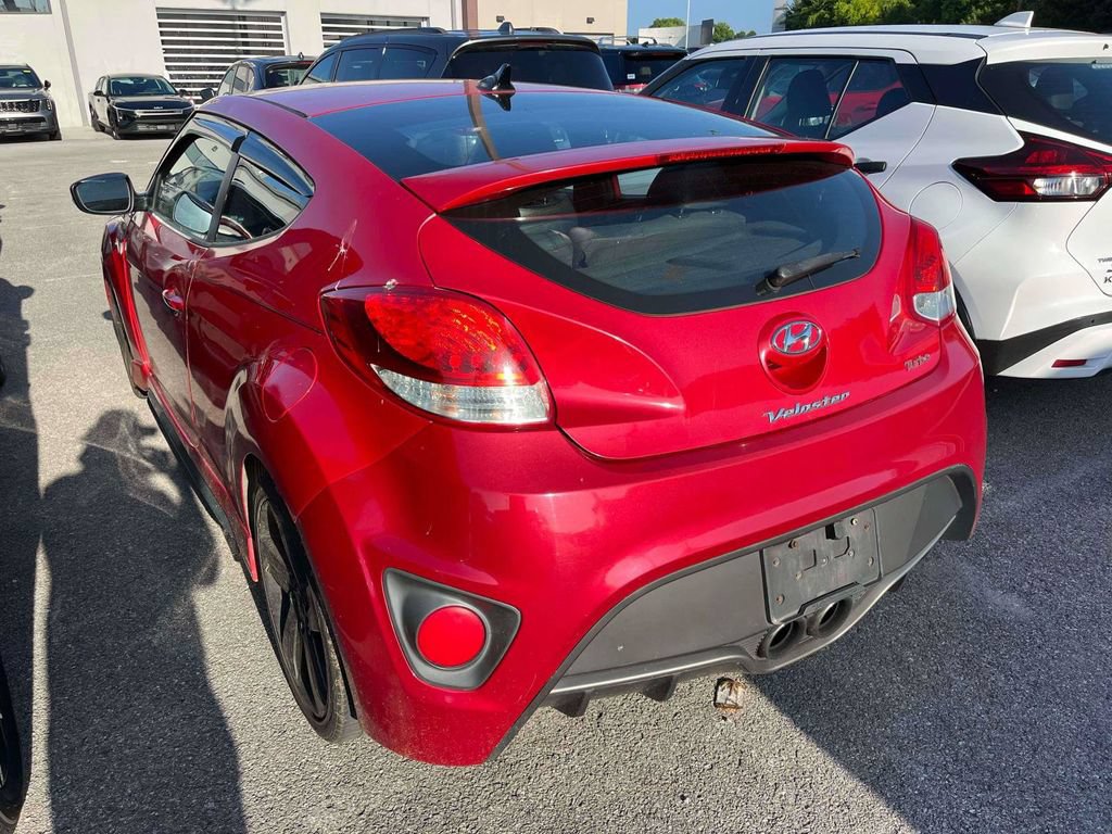 Used 2013 Hyundai Veloster Turbo FWD image 3