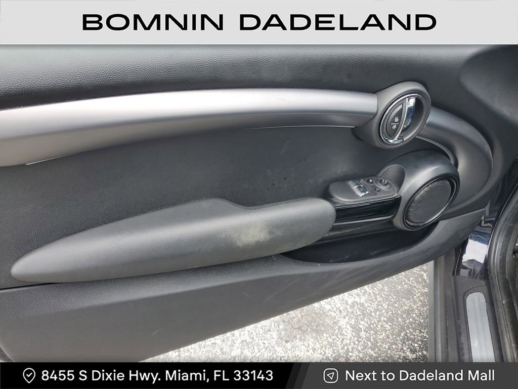 Used 2022 MINI Cooper S image 9