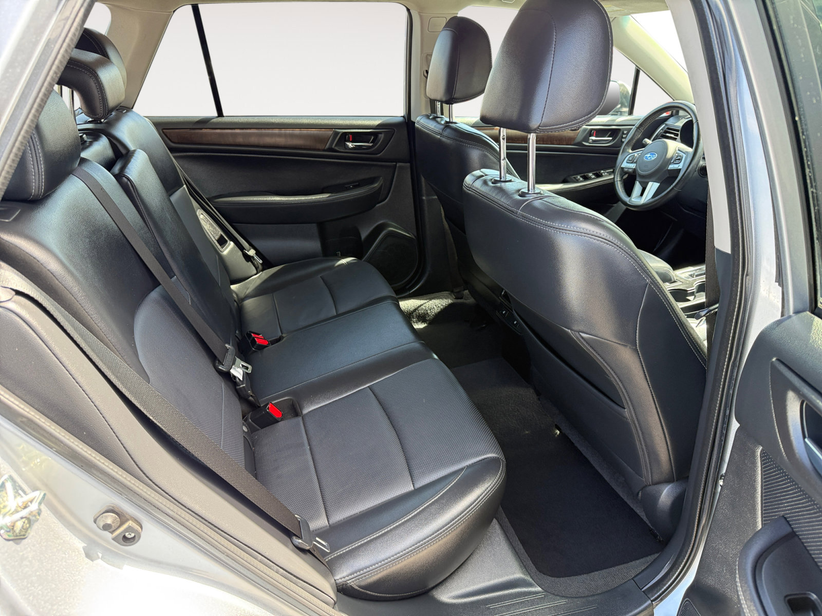 Used 2015 Subaru Outback 2.5i Limited AWD/4WD image 18