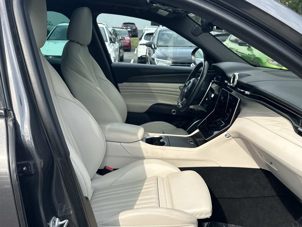 Certified 2023 Maserati Grecale Modena AWD/4WD image 14