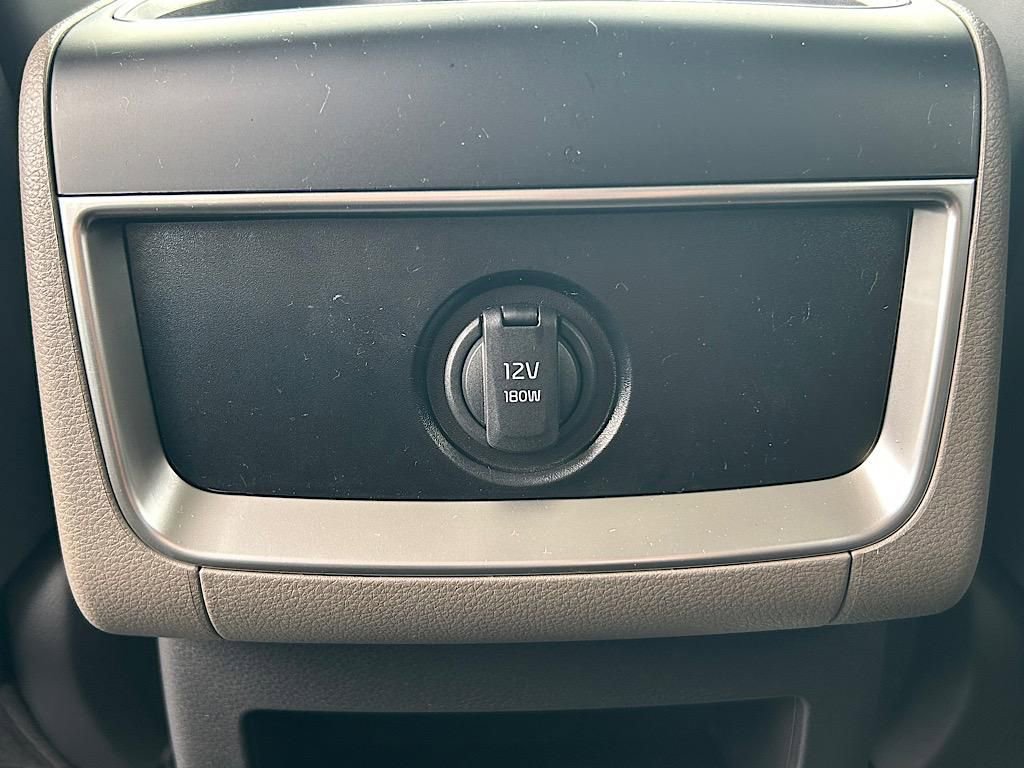 New 2026 Kia Carnival EX FWD image 21