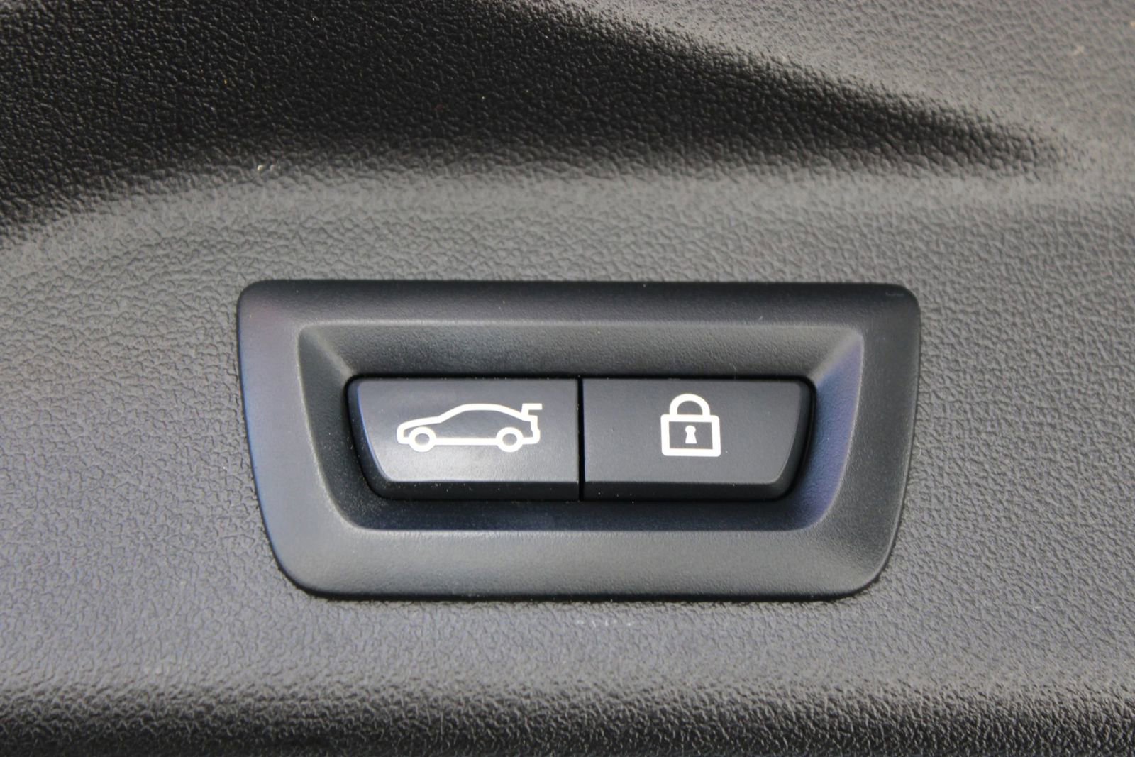 Used 2022 BMW X7 xDrive40i w/ Premium Package image 44