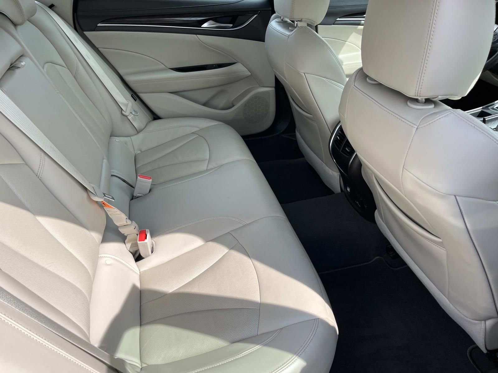 Used 2017 Buick LaCrosse Premium w/ Driver Confidence Package #2 image 20