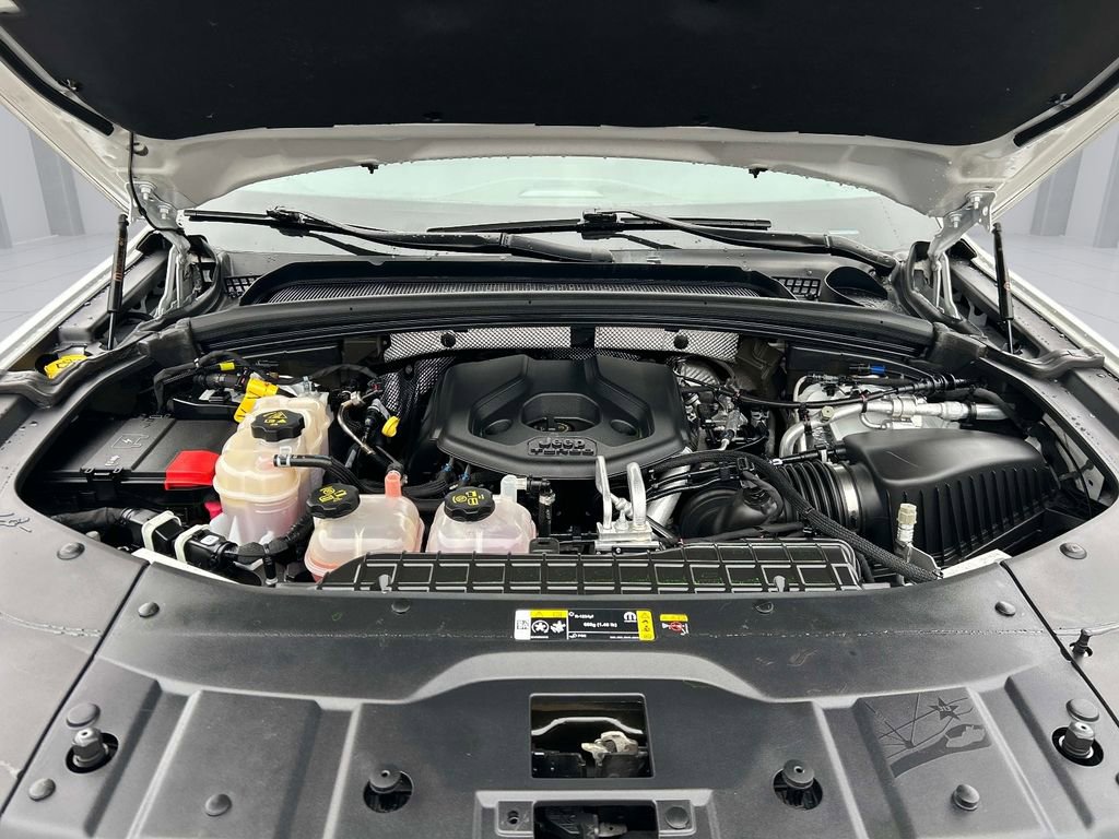 Used 2022 Jeep Grand Cherokee Overland image 8