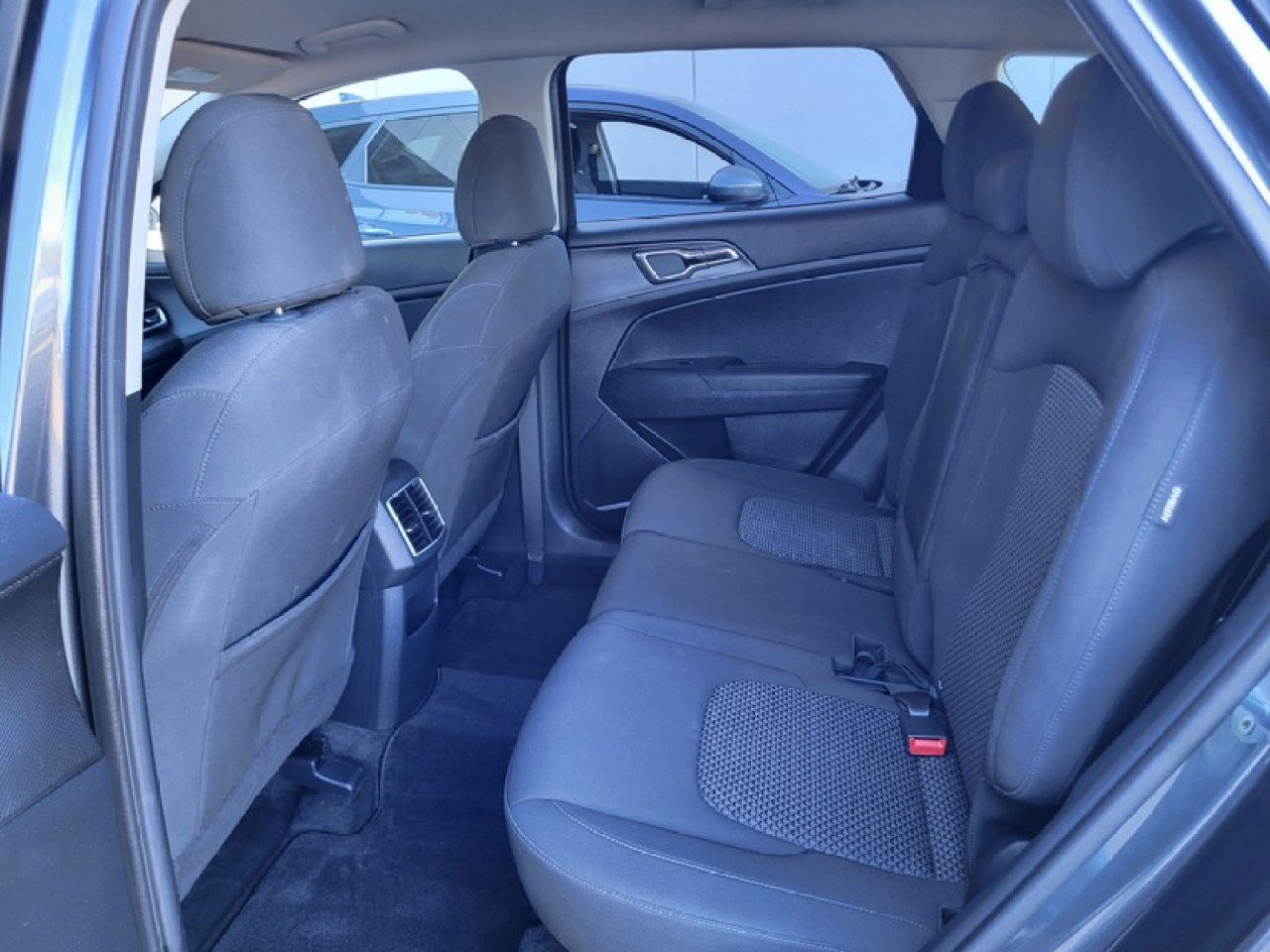 Used 2024 Kia Sportage LX image 33