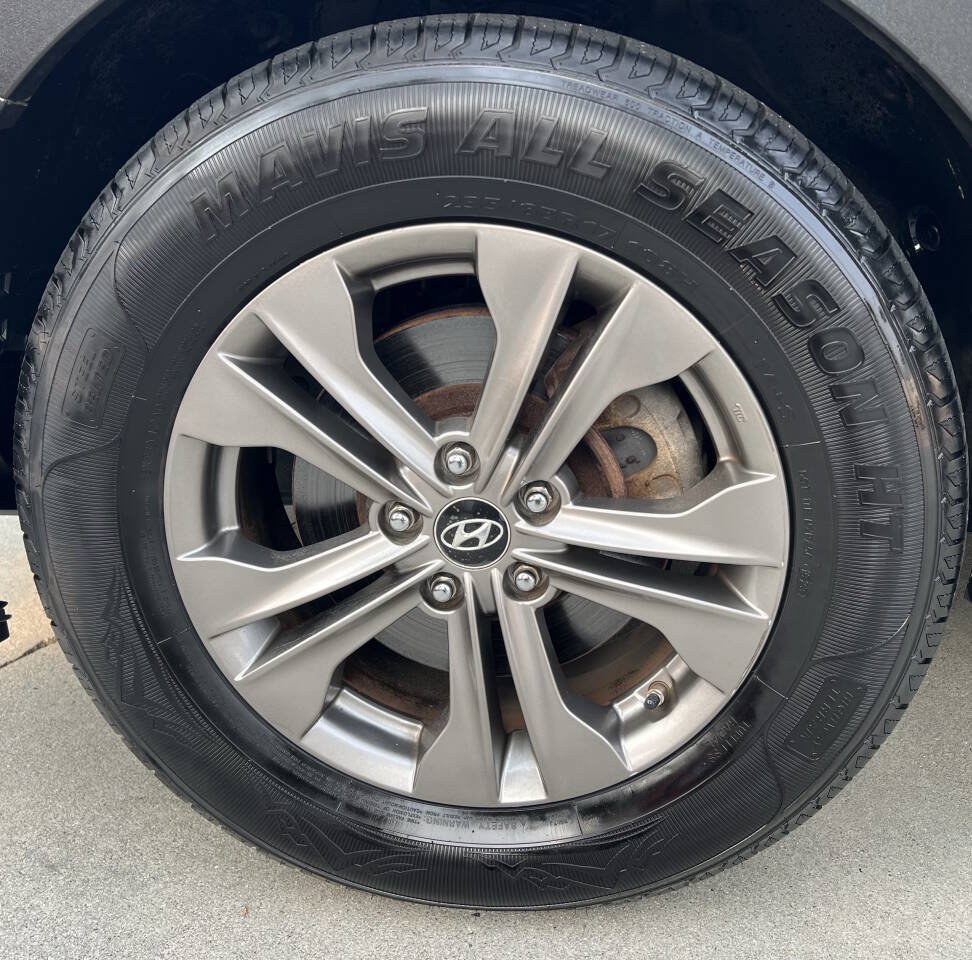 Used 2013 Hyundai Santa Fe Sport w/ Technology Pkg FWD image 29