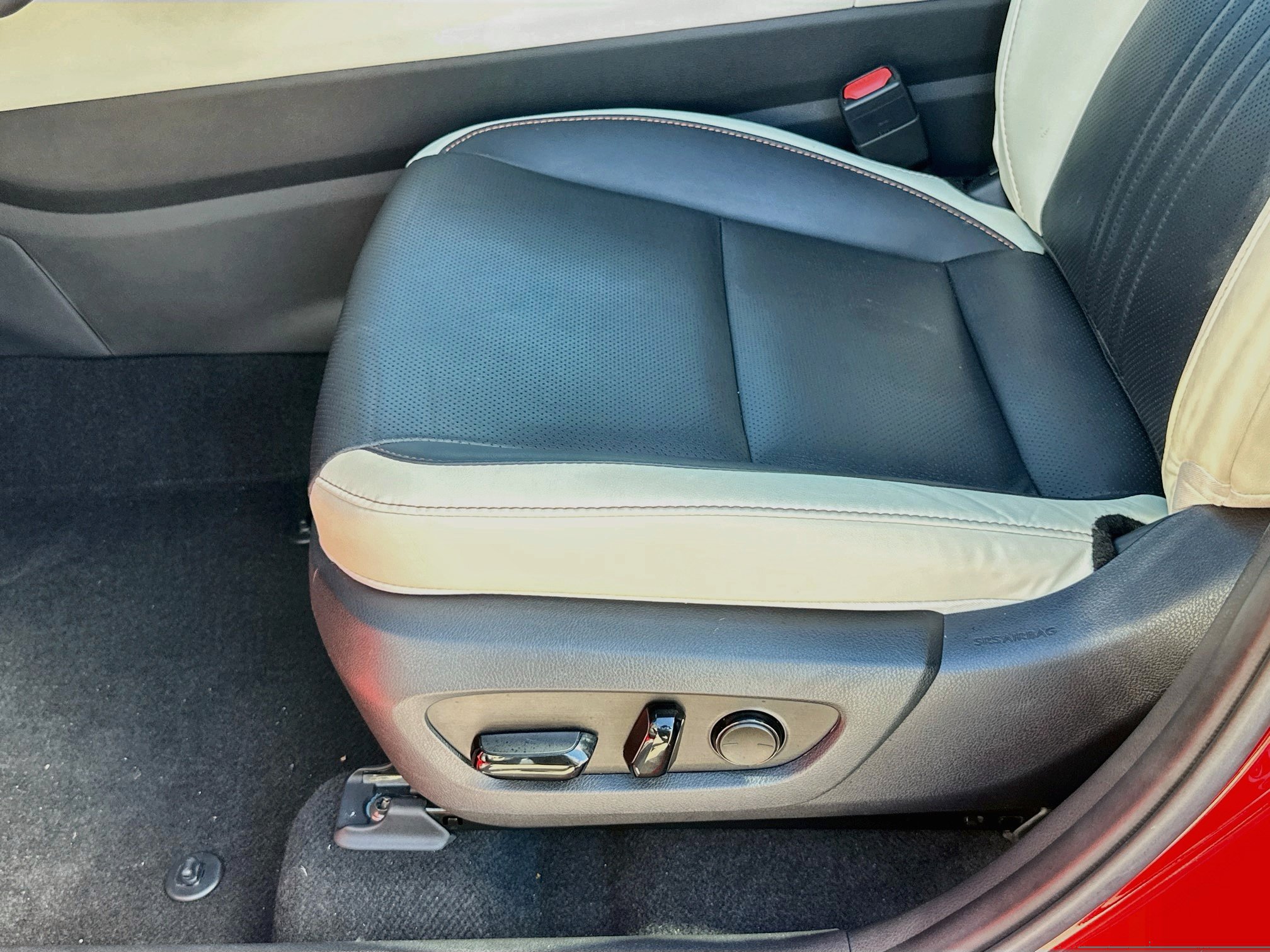Used 2024 Lexus NX 250 FWD w/ Towing Package (2000 Lbs) image 18