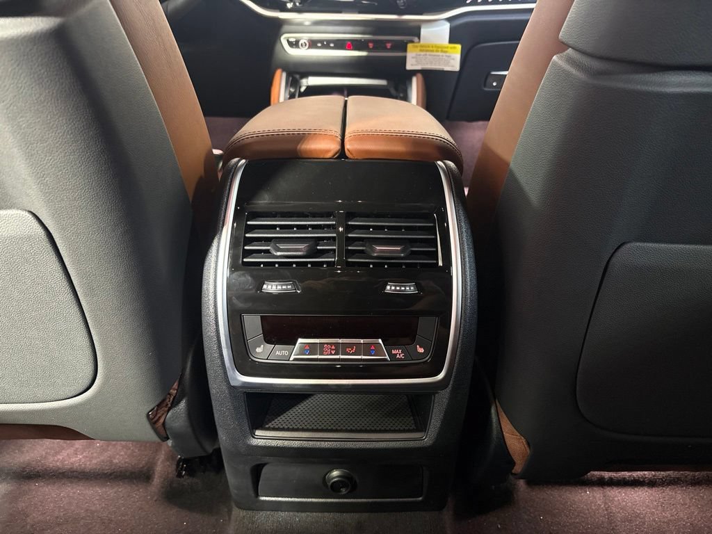 New 2027 BMW X6 M60i AWD/4WD image 33