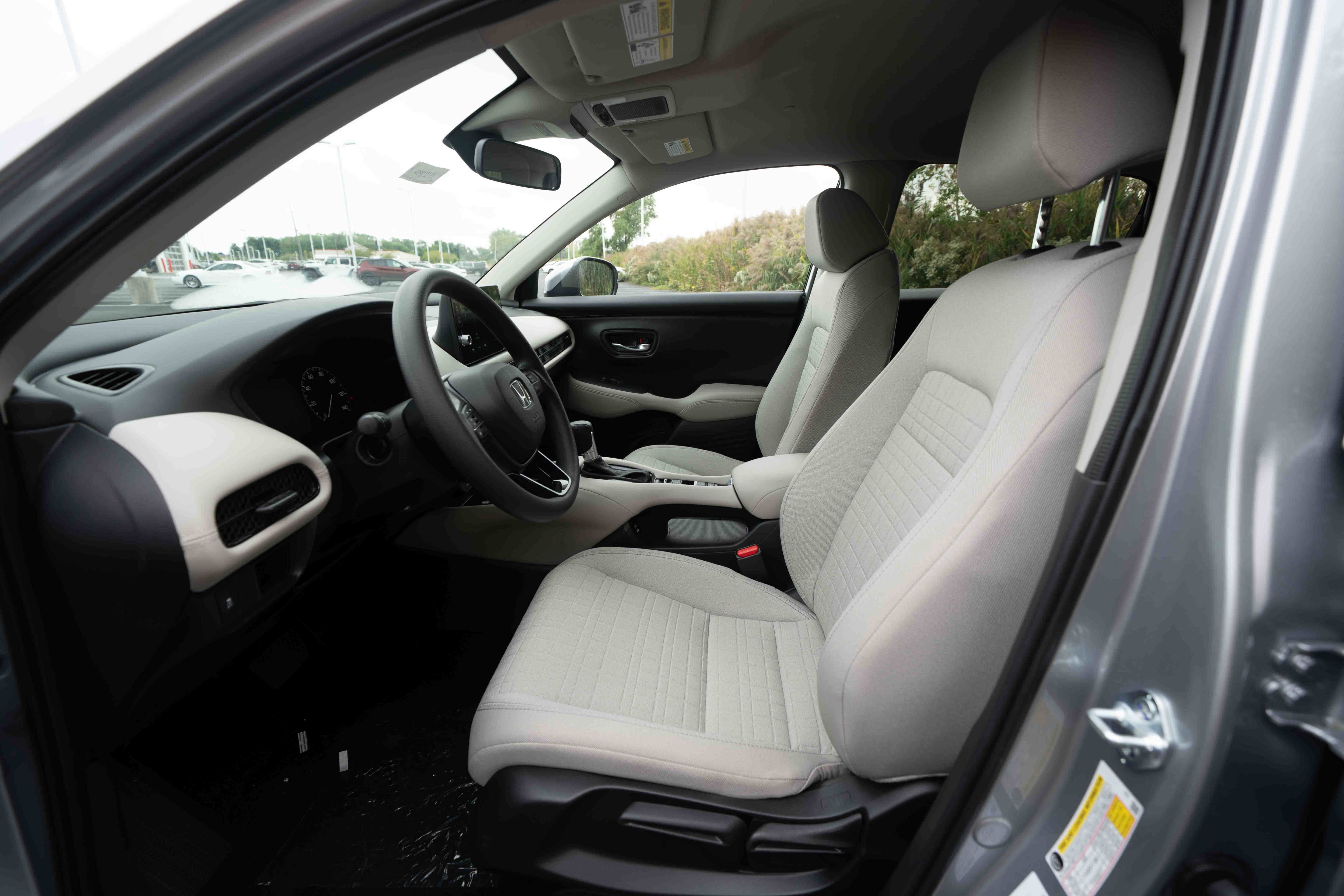 New 2026 Honda HR-V LX image 9