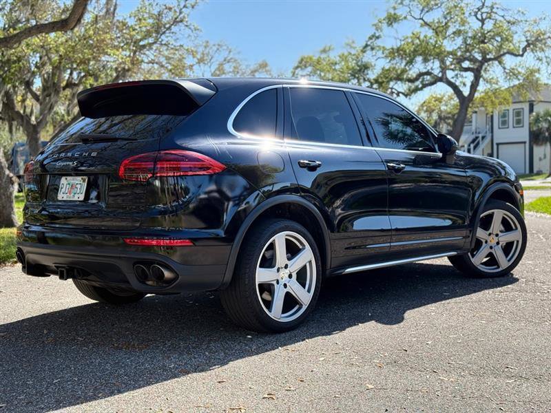 Used 2016 Porsche Cayenne S AWD/4WD image 5