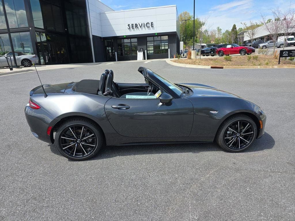 New 2026 MAZDA MX-5 Miata Grand Touring RWD image 2