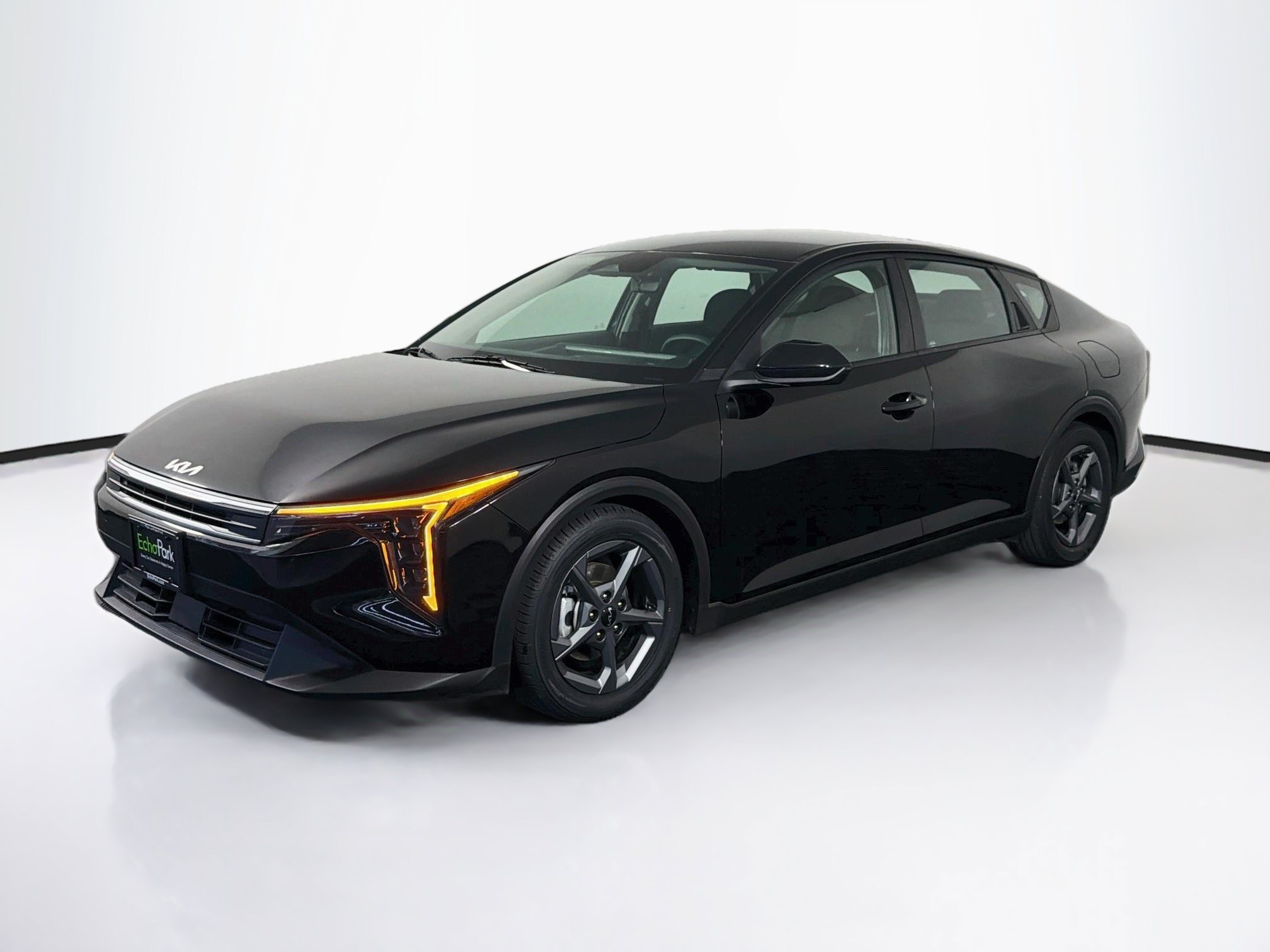 Used 2025 Kia K4 FWD image 3