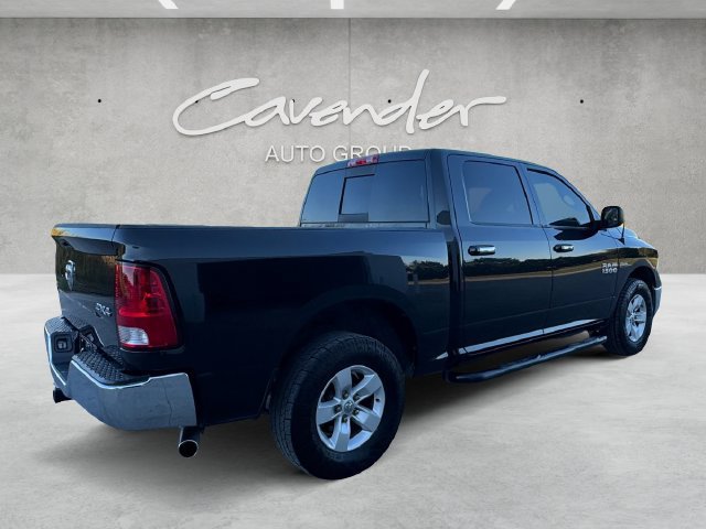 Used 2018 RAM 1500 Classic SLT AWD/4WD image 16