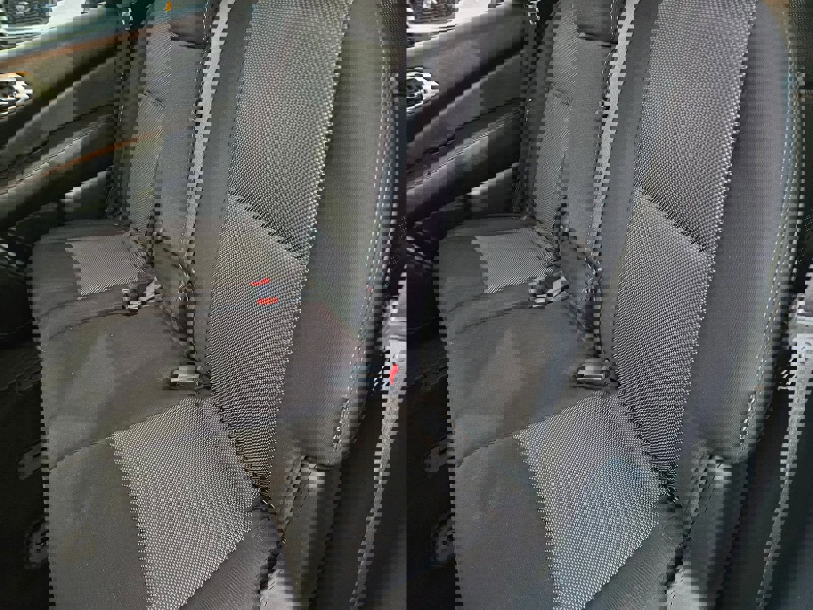 Used 2020 Nissan Pathfinder S image 27