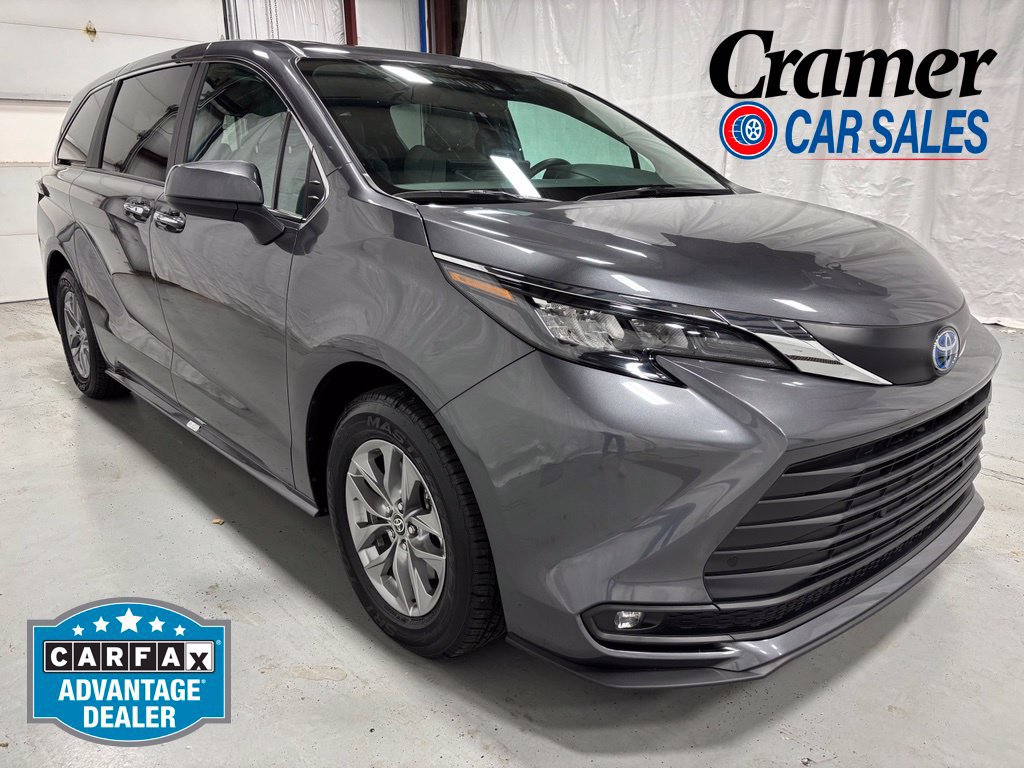Used 2025 Toyota Sienna XLE