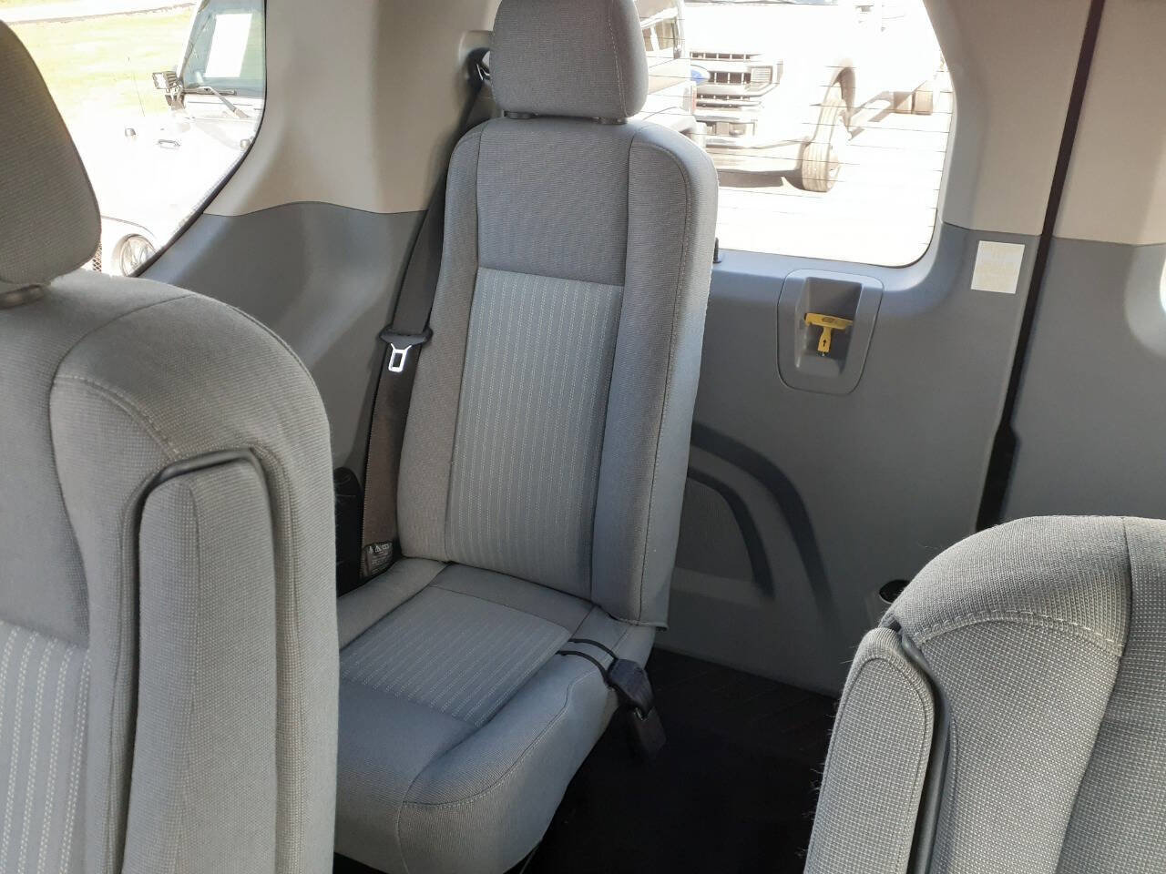 Used 2015 Ford Transit 350 XLT image 19