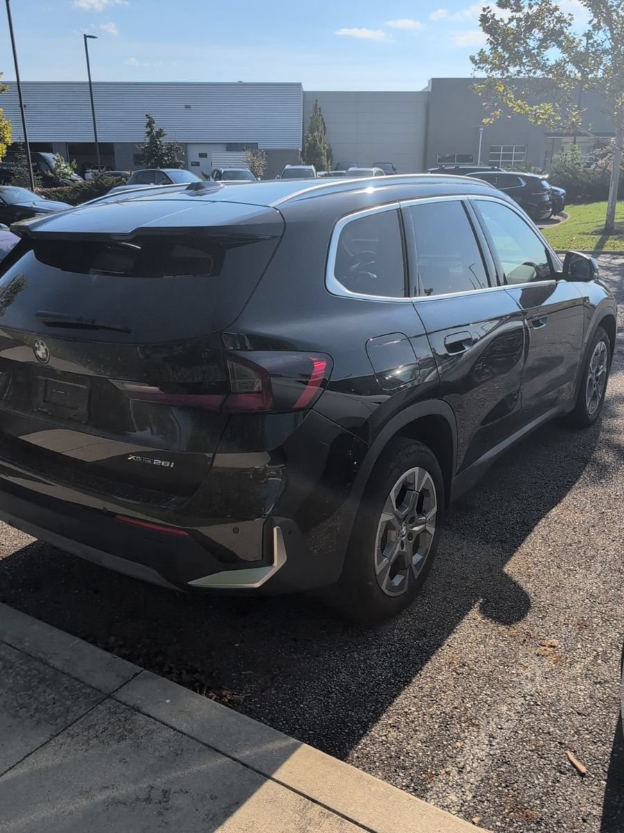 Used 2023 BMW X1 xDrive28i w/ Convenience Package AWD/4WD image 4