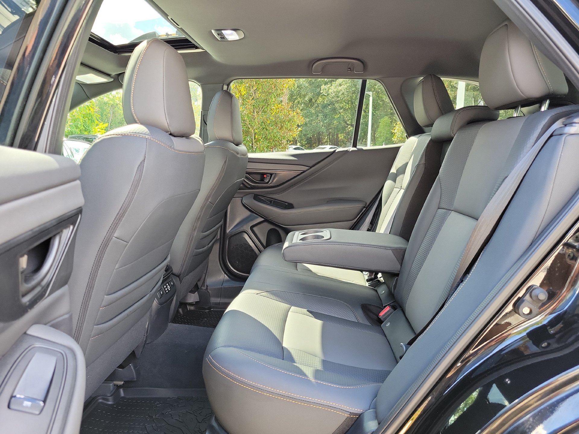 Used 2025 Subaru Outback Wilderness AWD/4WD image 20