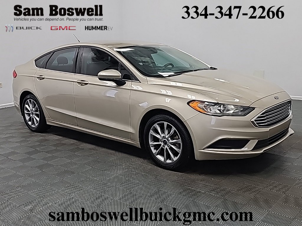 Used 2017 Ford Fusion SE w/ Fusion SE Technology Package