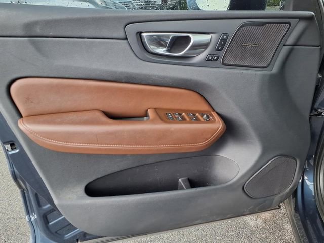 Used 2023 Volvo XC60 B5 Ultimate w/ Protection Package Premier FWD image 17