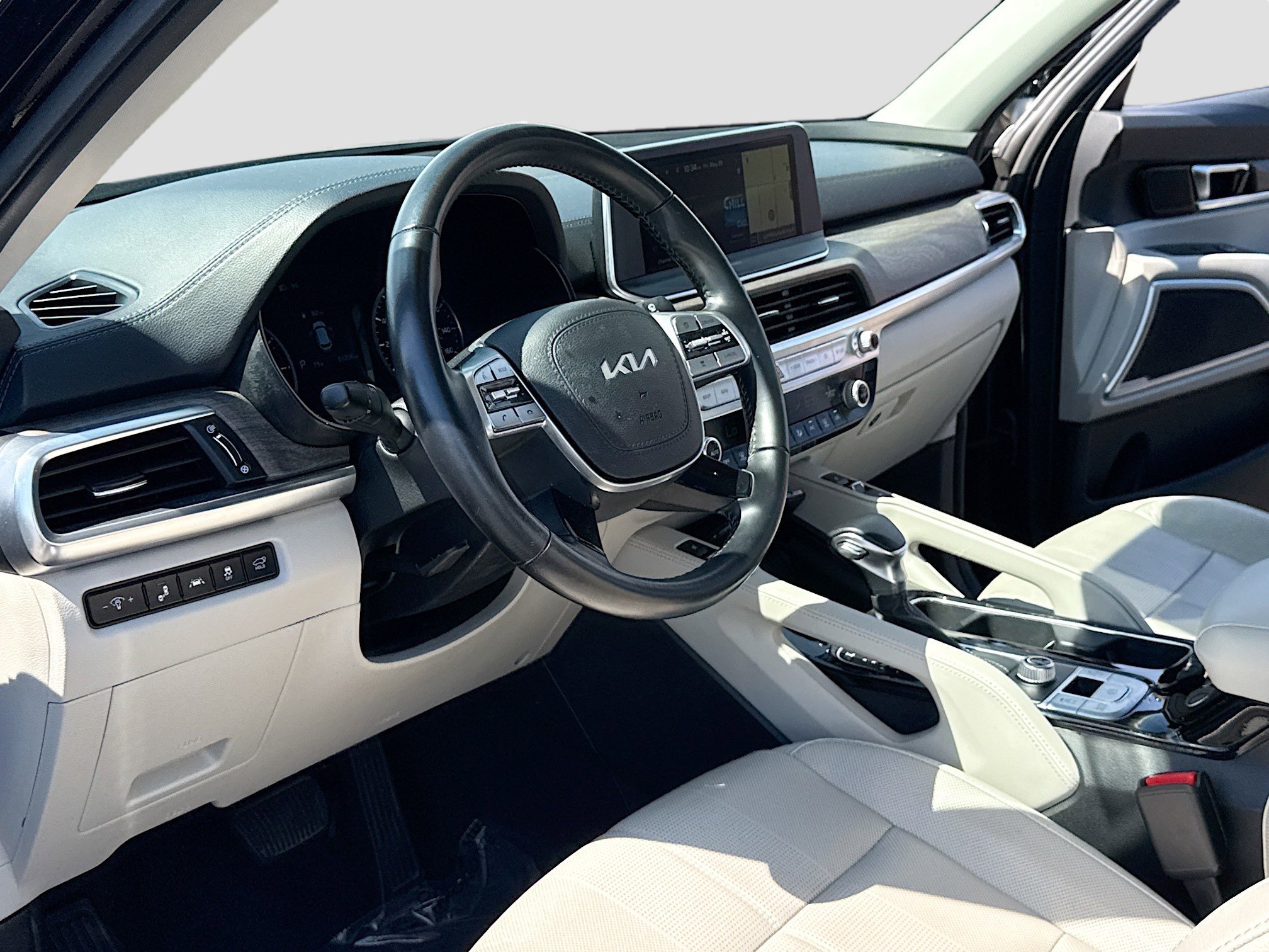 Used 2022 Kia Telluride EX w/ EX Premium Package FWD image 4
