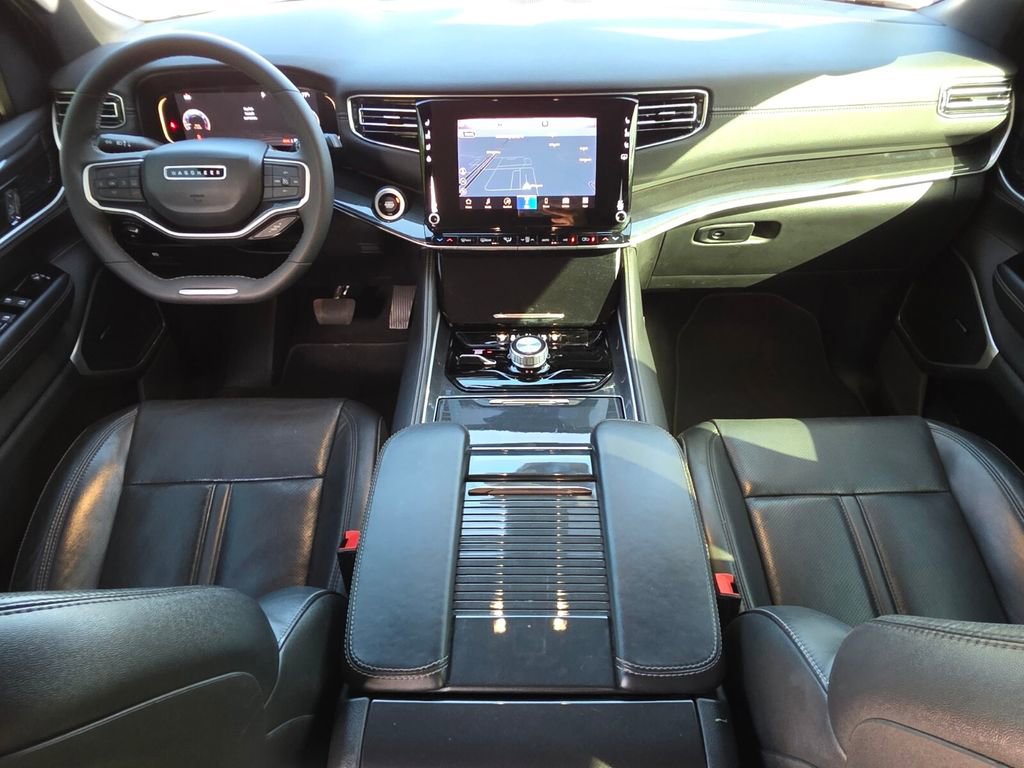 Used 2022 Jeep Wagoneer Series I AWD/4WD image 5