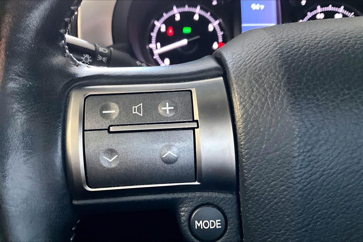 Used 2017 Lexus GX 460 Premium w/ Premium Package AWD/4WD image 23