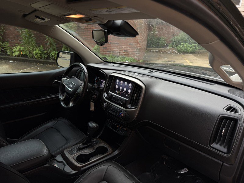 Used 2021 GMC Canyon Denali image 30