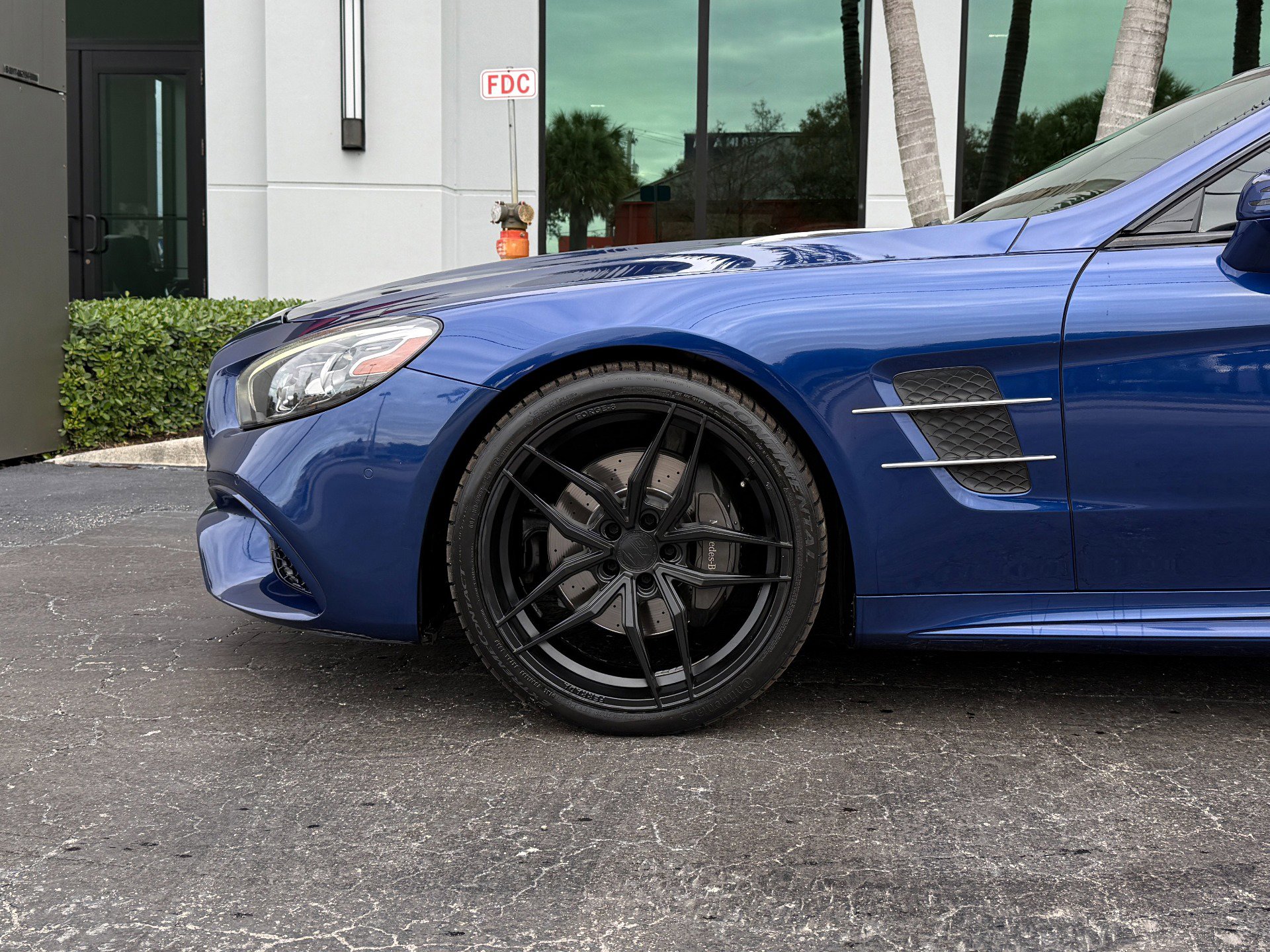 Used 2017 Mercedes-Benz SL 550 image 22