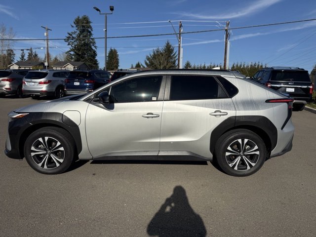 Used 2023 Toyota bZ4X FWD image 8