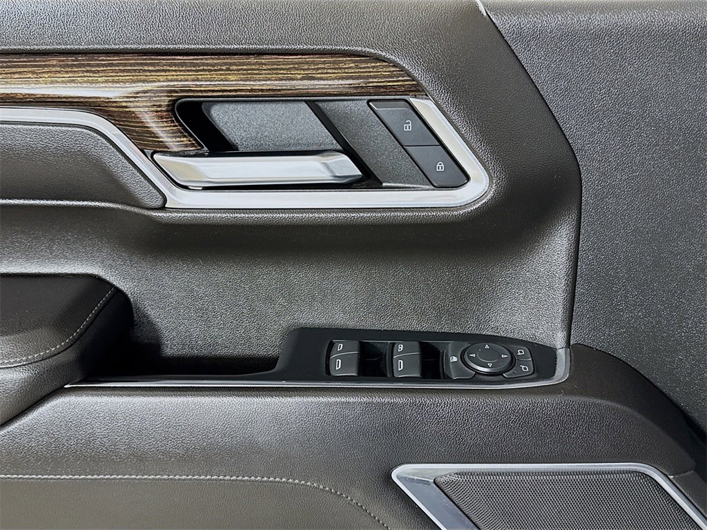 Used 2022 GMC Sierra 1500 Elevation image 16