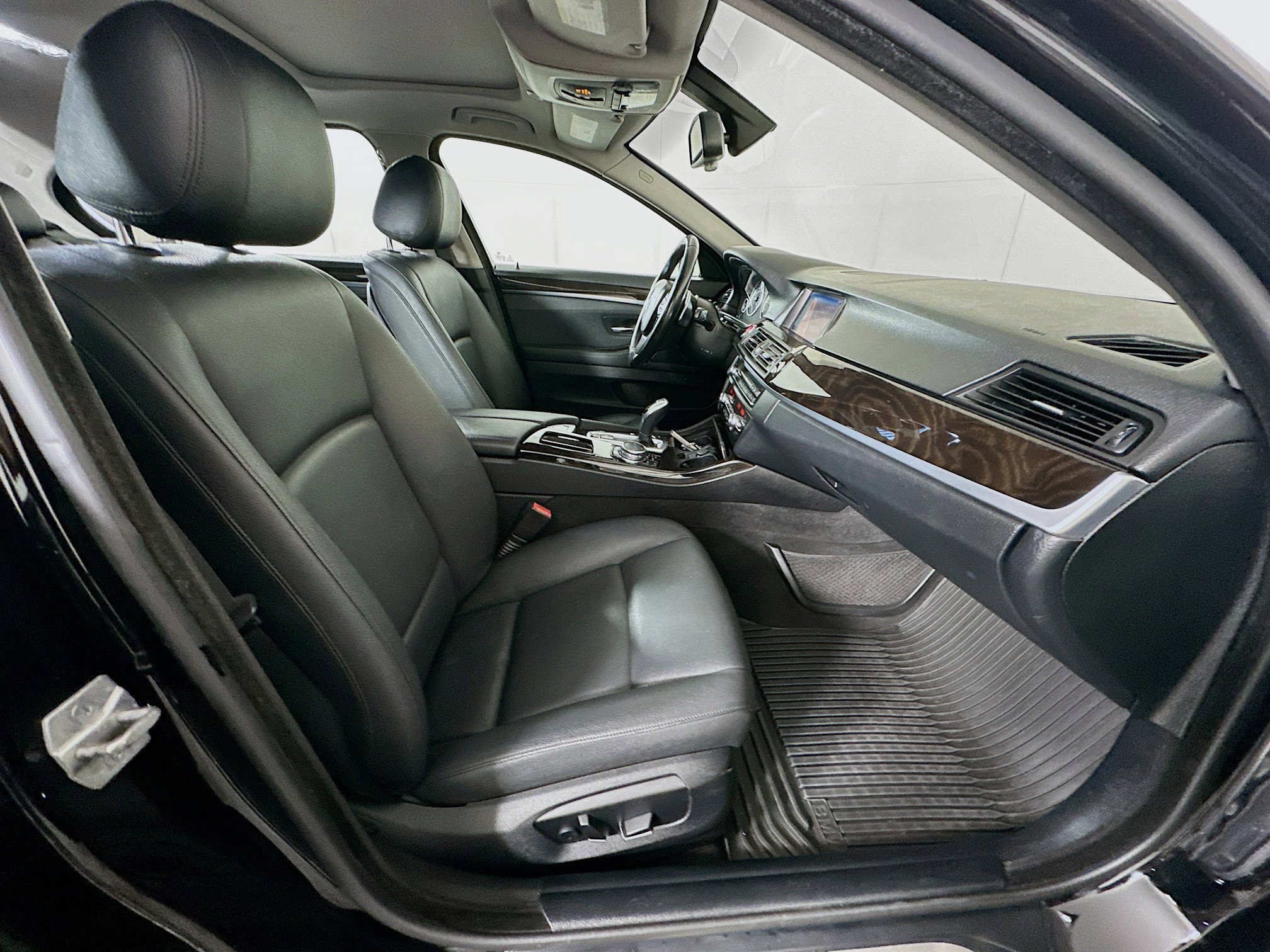 Used 2016 BMW 528i Sedan image 31