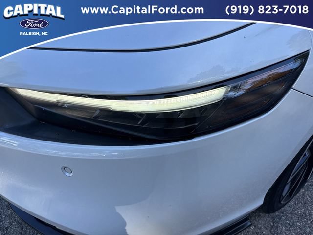 Used 2023 Honda Accord Touring image 11