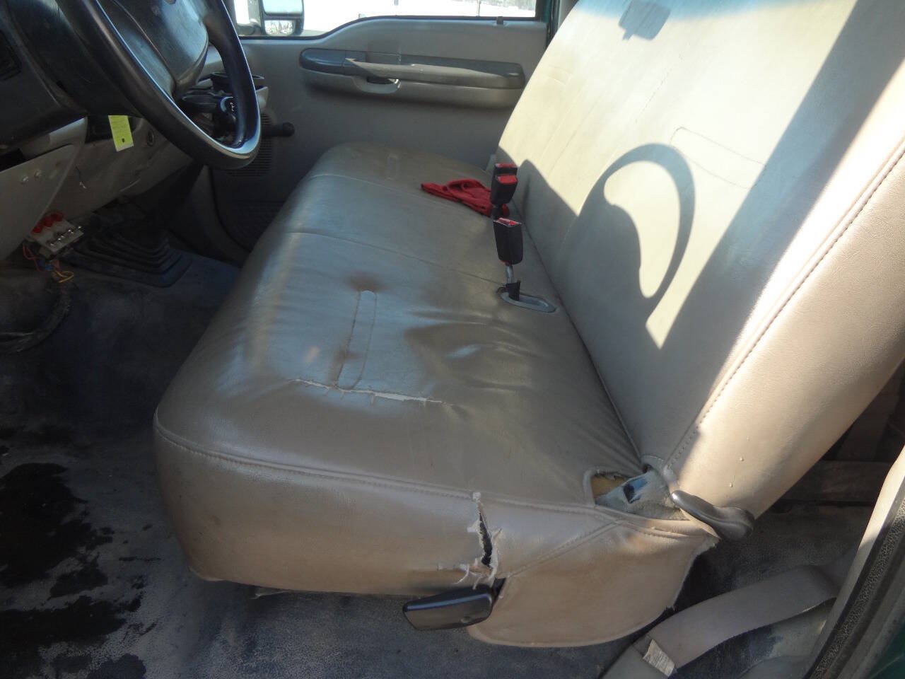 Used 2000 Ford F350 2WD Regular Cab Super Duty image 9