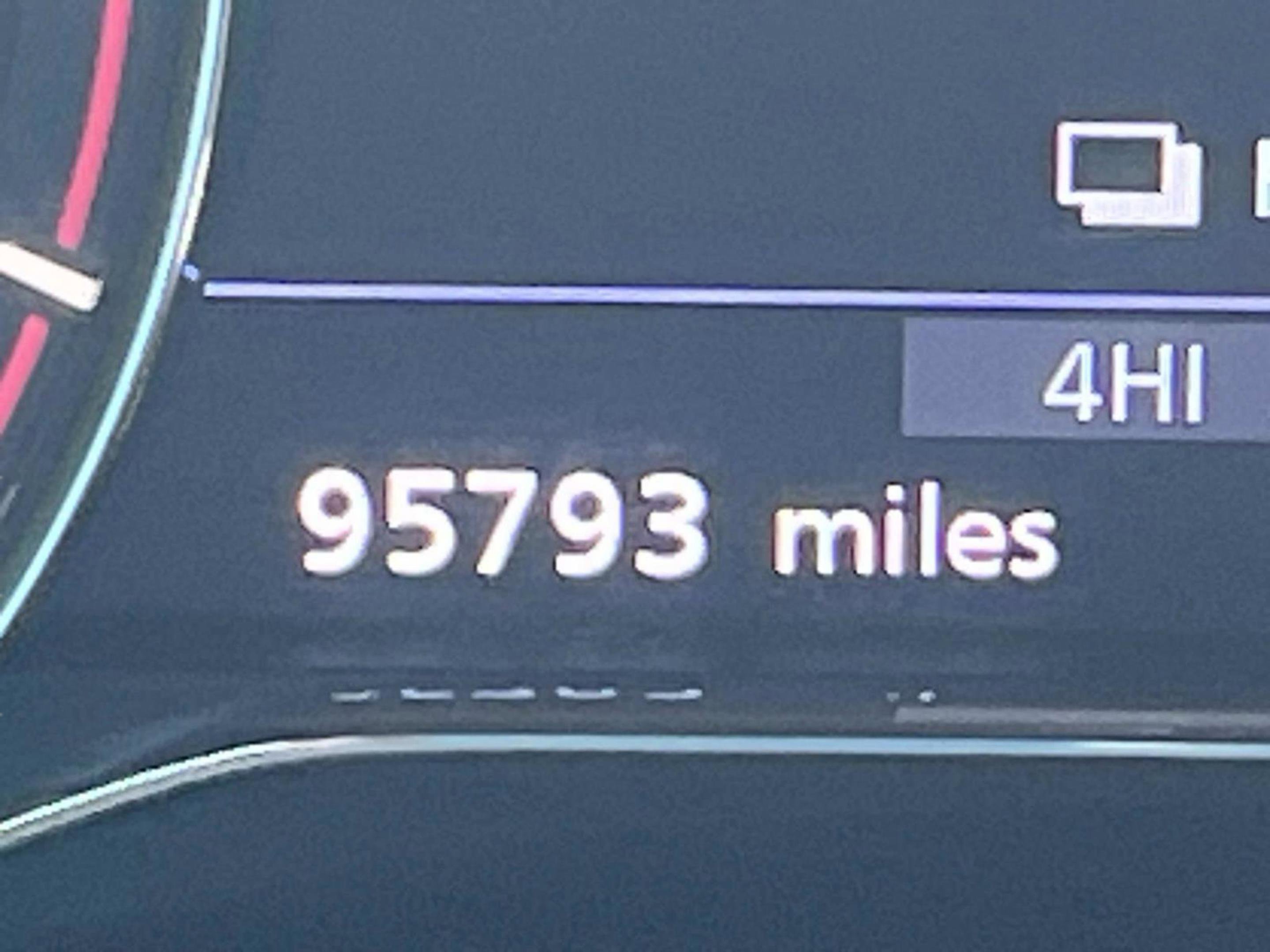 Used 2021 INFINITI QX80 Sensory w/ All-Season Package image 35