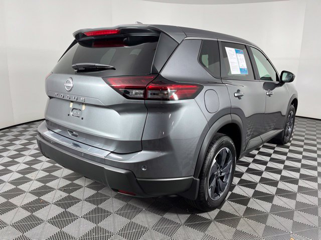 Certified 2026 Nissan Rogue SV FWD image 11