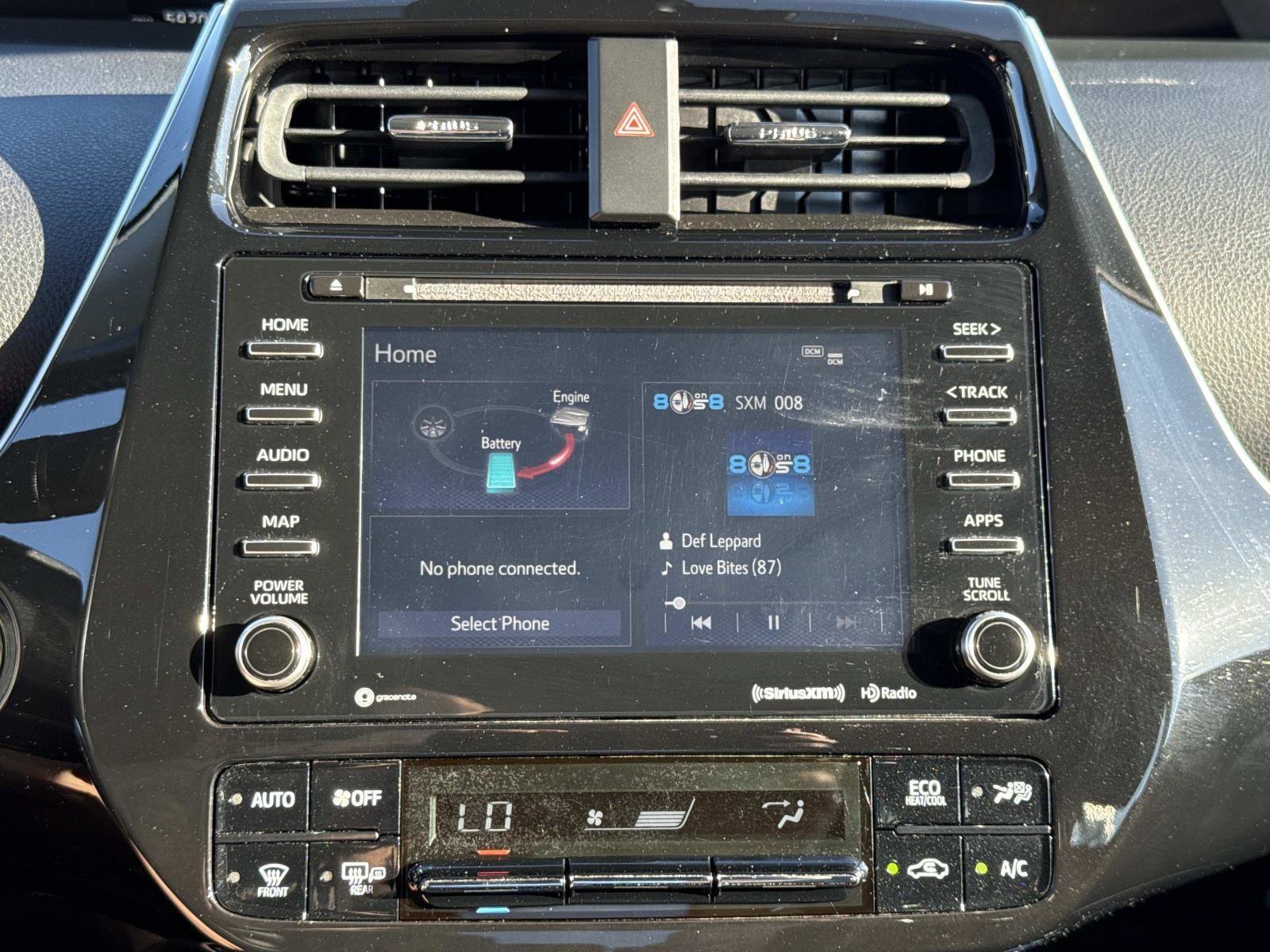 Used 2021 Toyota Prius Prime Limited image 3