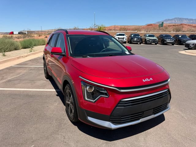 Used 2024 Kia Niro EX FWD image 3