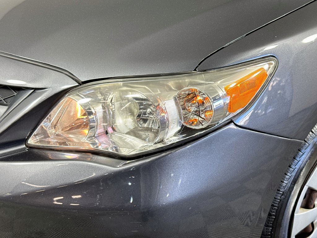 Used 2011 Toyota Corolla LE FWD image 3