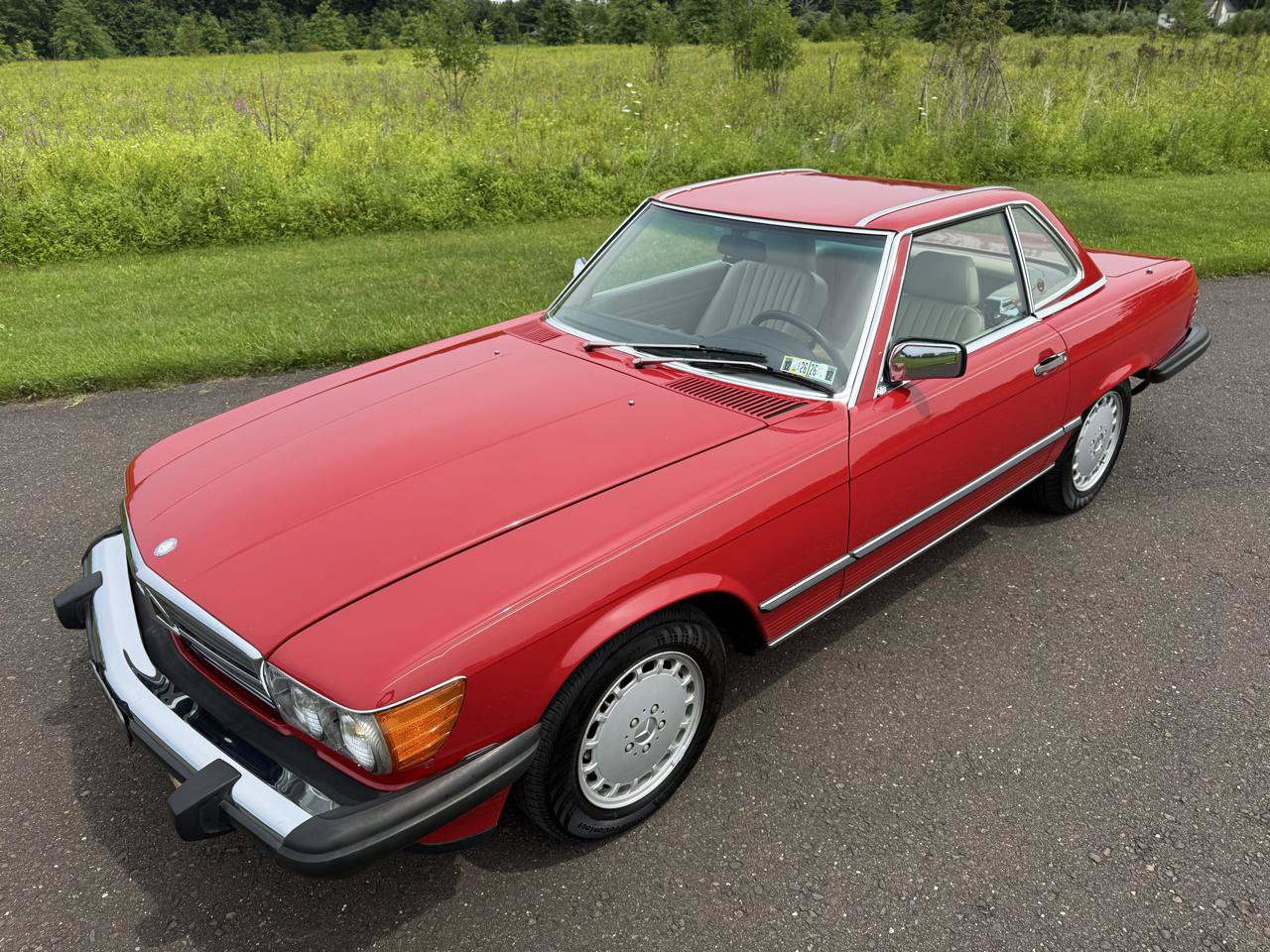 Used 1988 Mercedes-Benz 560 SL image 17