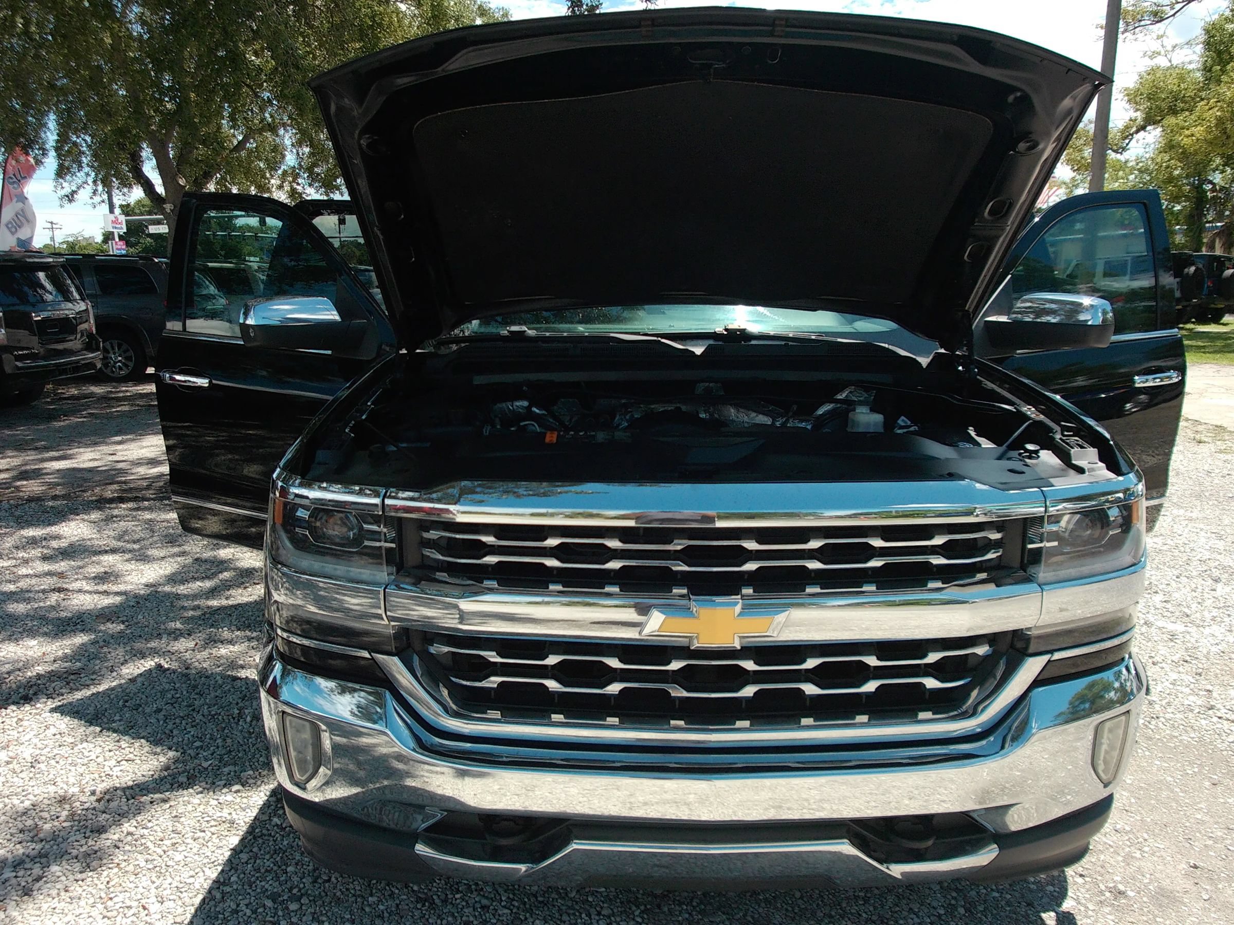 Used 2018 Chevrolet Silverado 1500 LTZ RWD image 41
