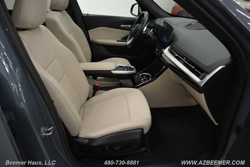 Used 2023 BMW X1 xDrive28i w/ Convenience Package AWD/4WD image 18