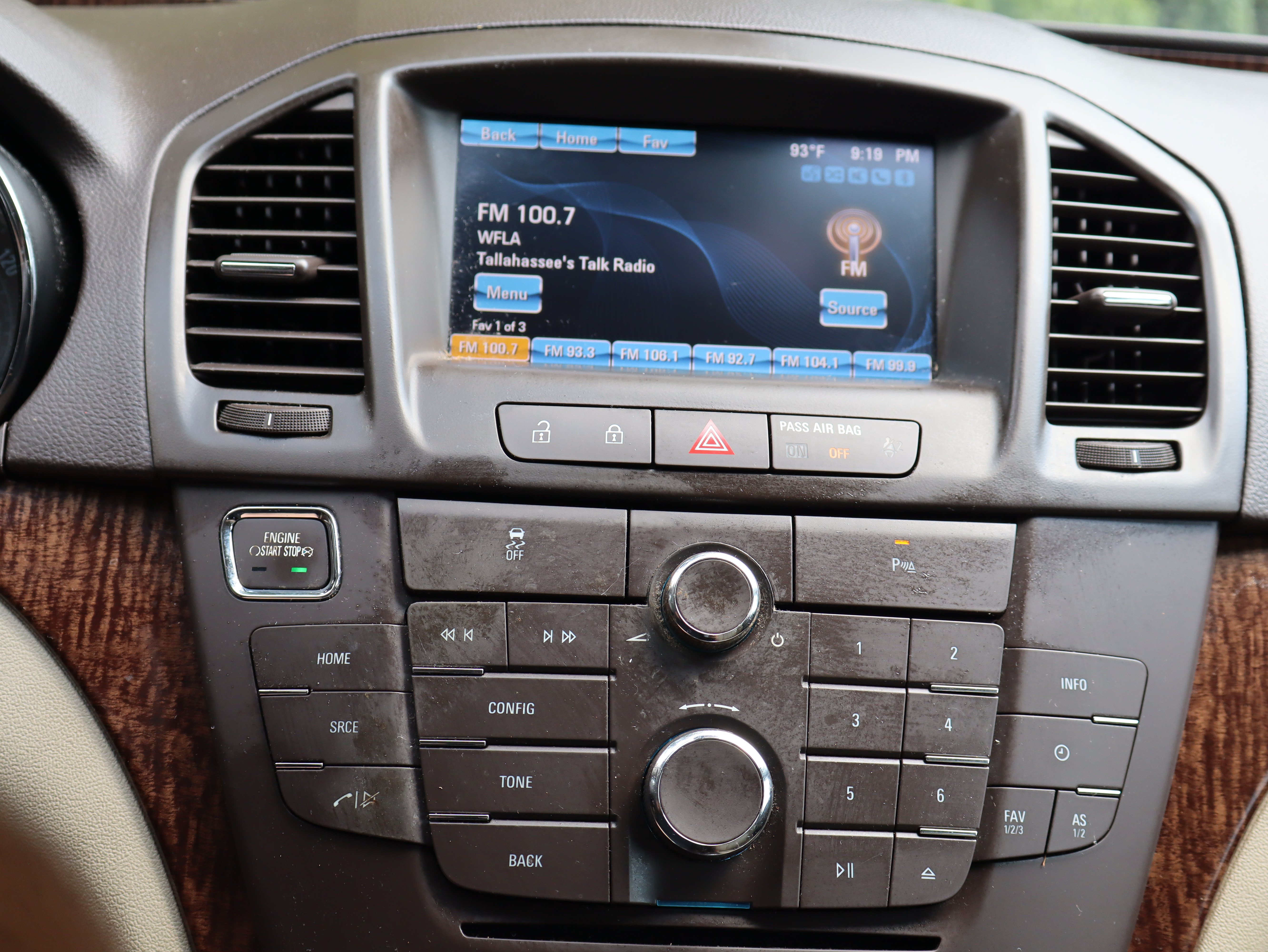 Used 2012 Buick Regal Premium FWD image 34