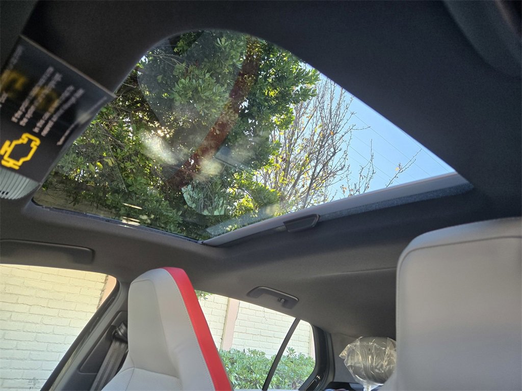 New 2026 Volkswagen GTI SE image 11